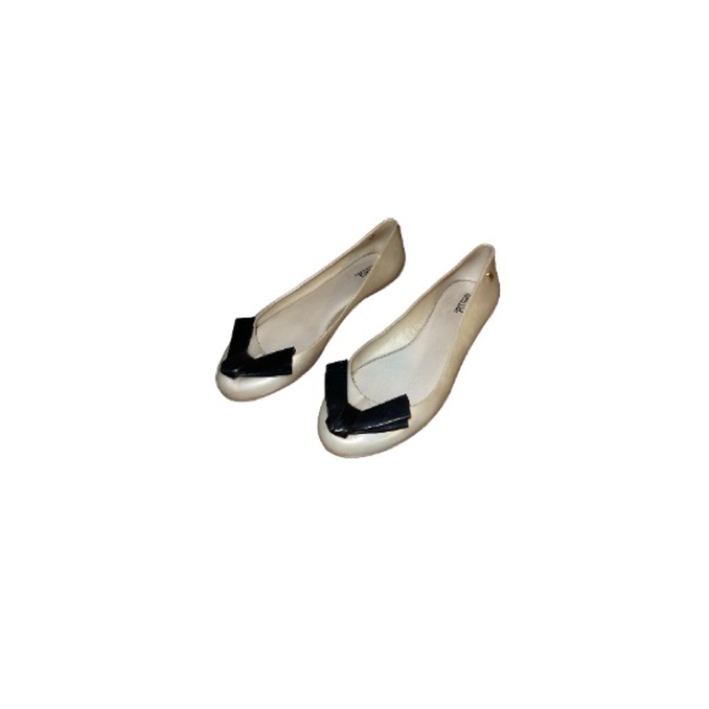 Melissa Pearlescent White Rubber Flats - Women’s Size 8